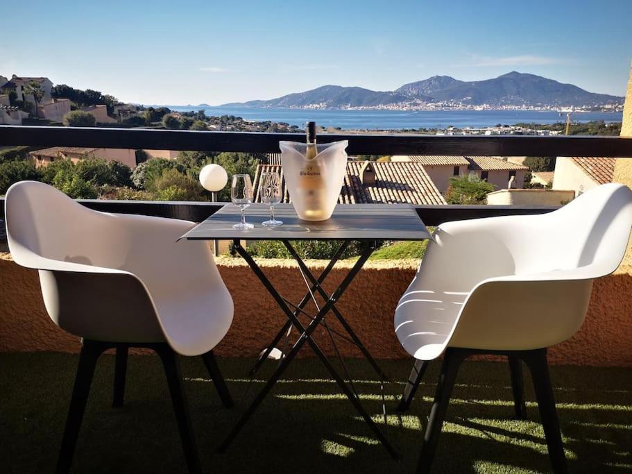 Apartamento Porticcio : Magnifique T2 Piscine Vue